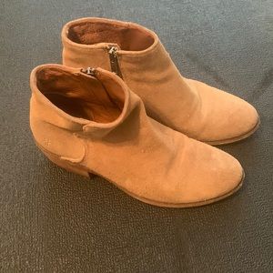 Frye tan suede booties